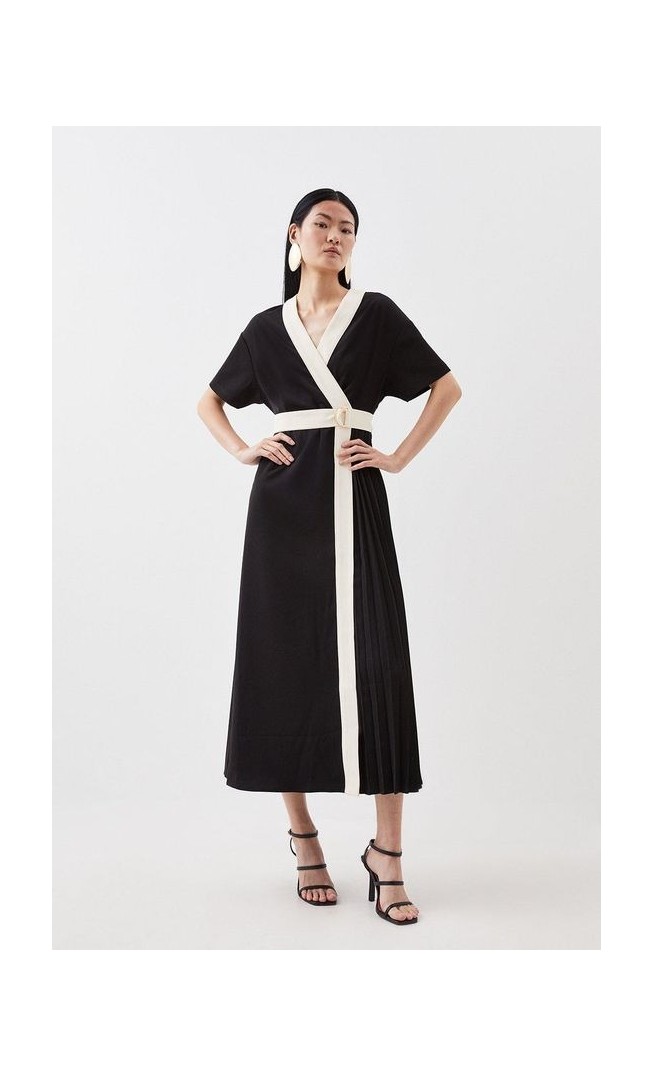 Contrast Twill Button Detail Belted Midi Dress