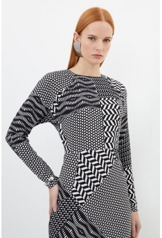 Geo Printed Morocain Woven Crew Neck Midaxi Dress