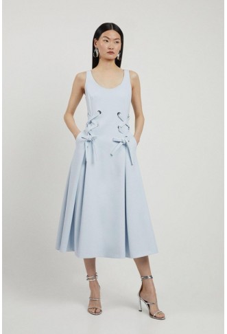 Compact Stretch Eyelet...