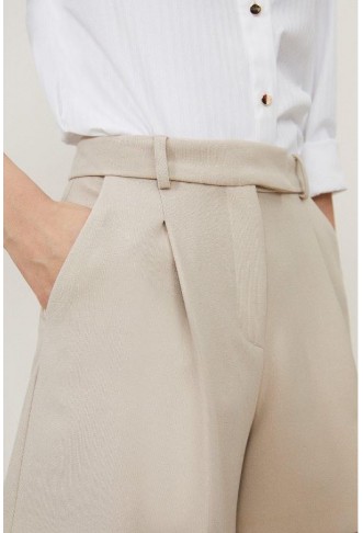 Compact Stretch Pleated Tailored Shorts