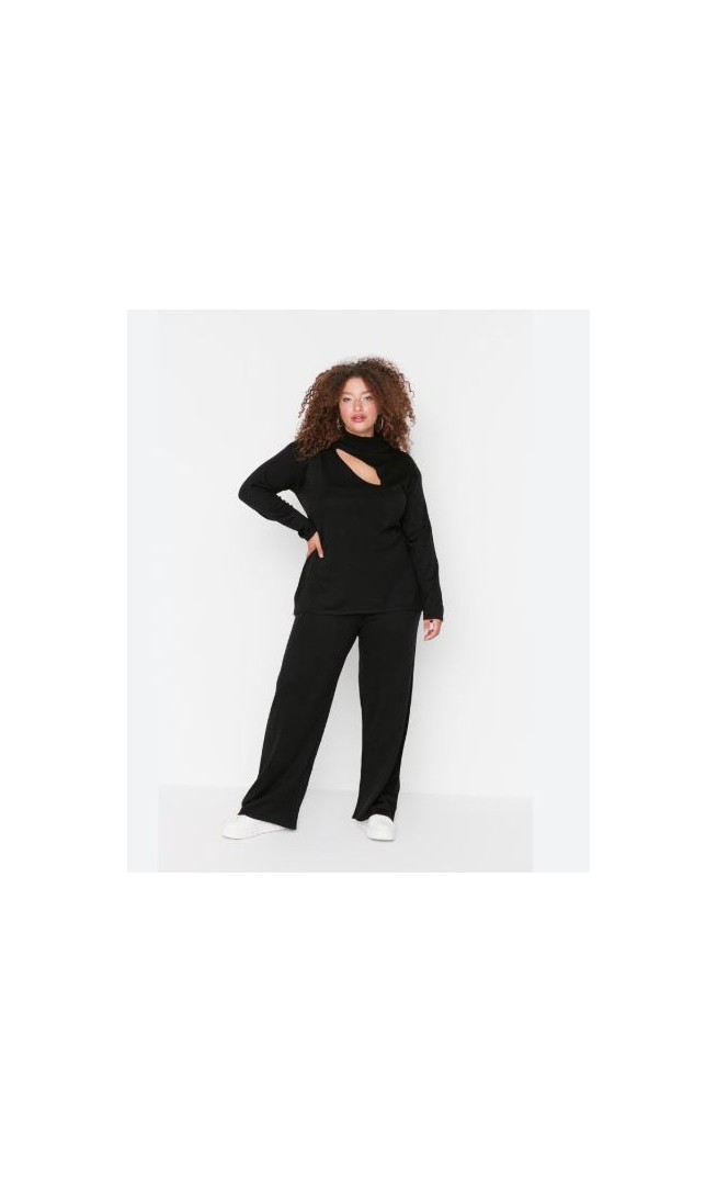 Trendyol Curve Black Cut Out Detailed Knitwear