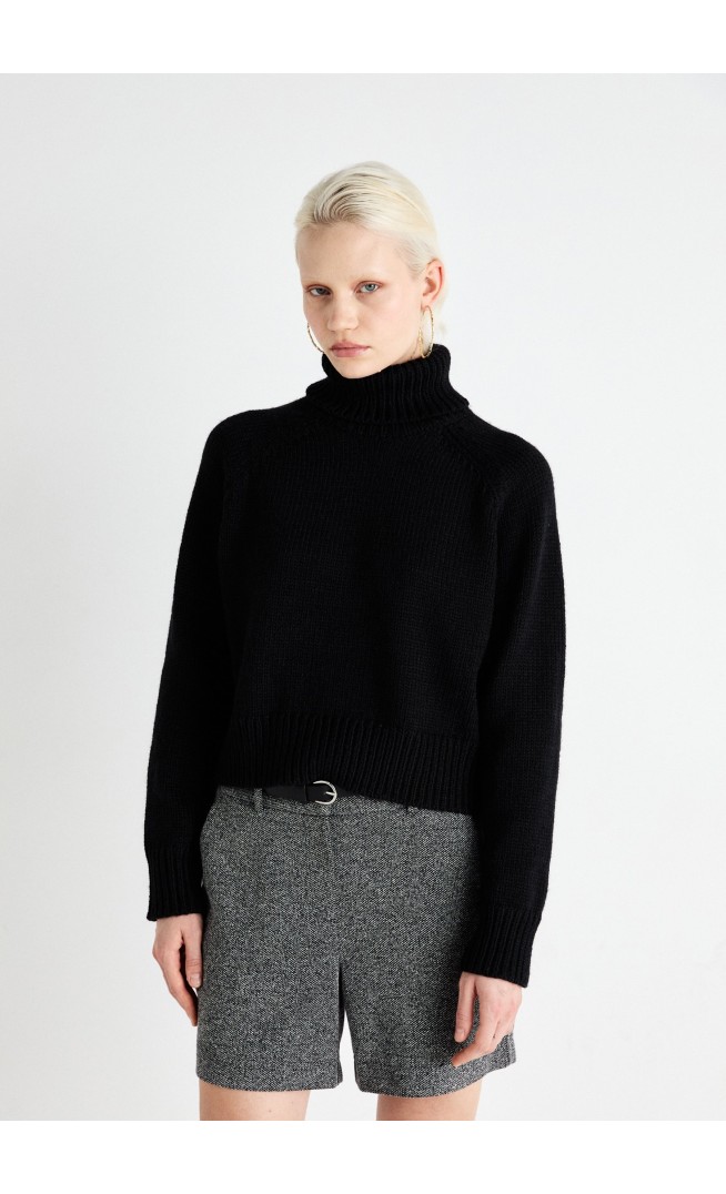 VMMIRANDA ROLLNECK SHORT - Strickpullover - black