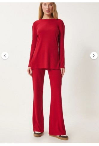 Women's Red Comfortable...