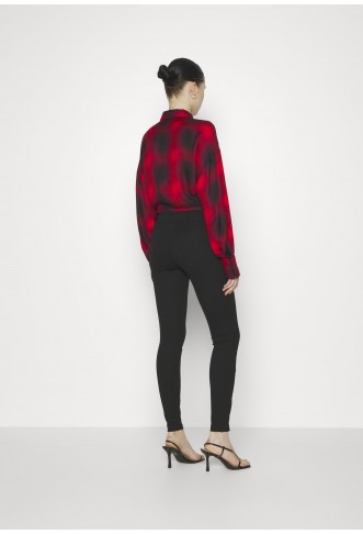 ONLTIA LIFE - Leggings - Trousers - black