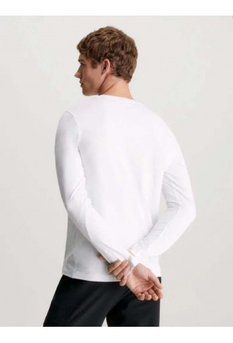 T-shirt White