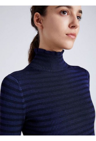 Phyllis Turtleneck in Geo Knits