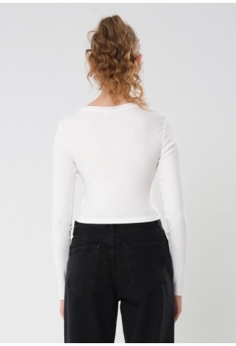 Long sleeved top