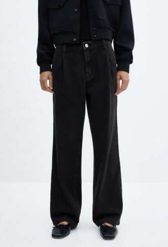 Straight pleated jeans