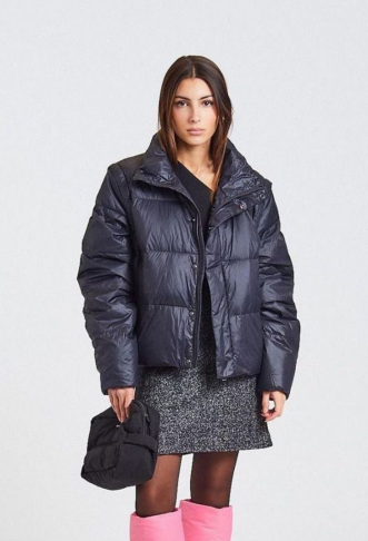 Holzweiler mads short puffer