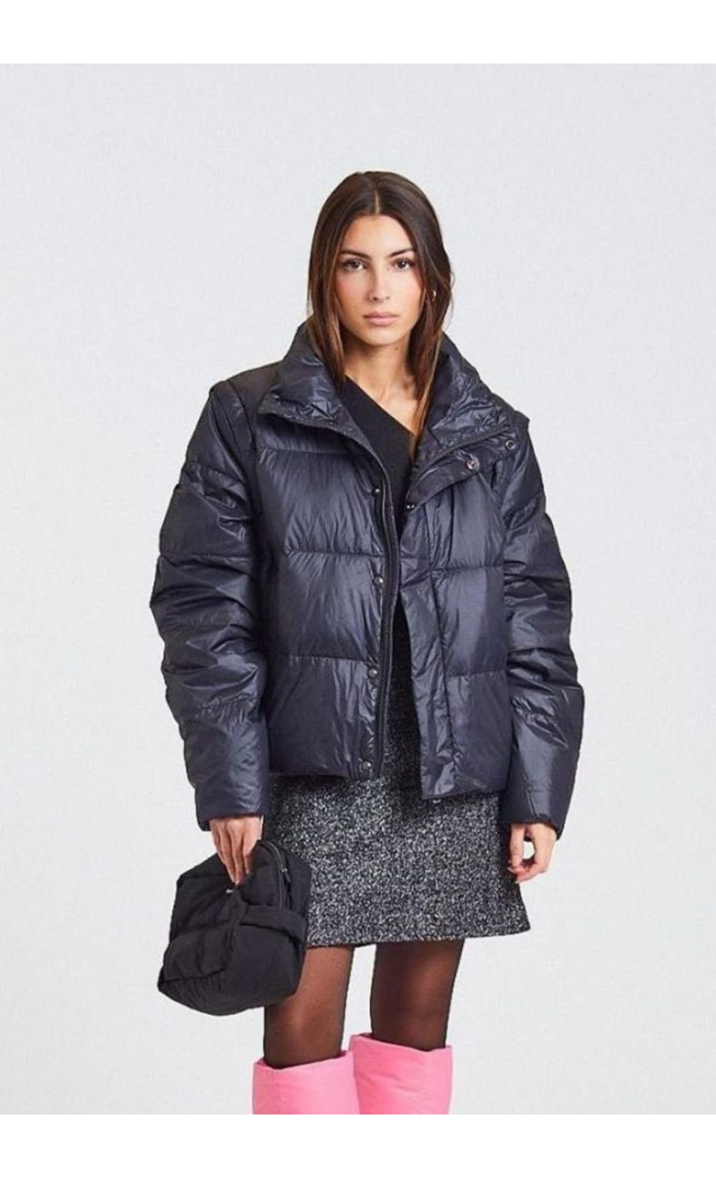 Holzweiler mads short puffer