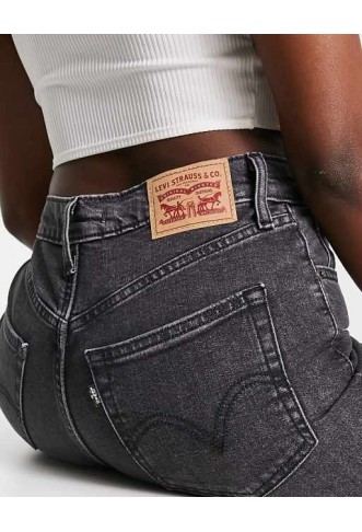 Levi's high waisted mom jean in black wash