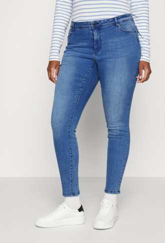 Vero Moda Curve - Slim fit...