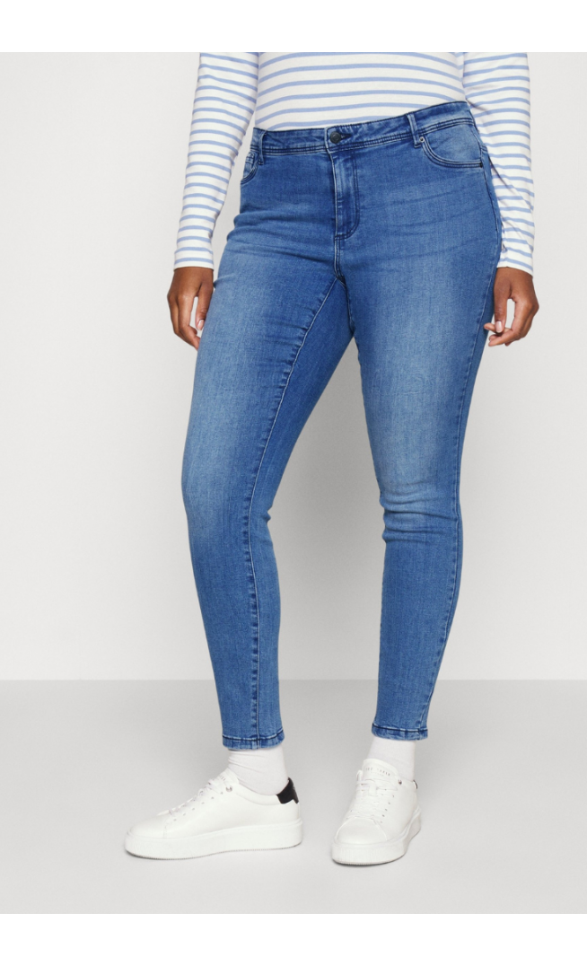 Vero Moda Curve - Slim fit jeans
