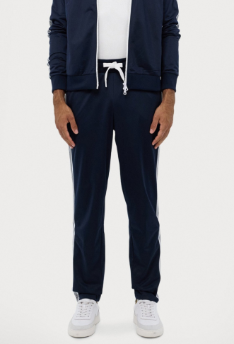 EA7 Emporio Armani...