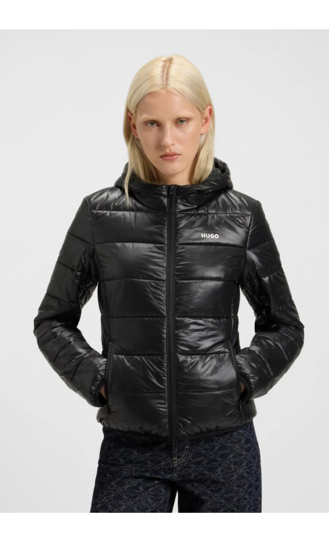 Water-repellent puffer jacket with contrast logo