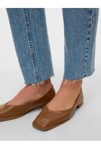 VMBRENDA  - Straight jeans