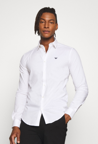 Emporio Armani EXCLUSIVE...