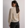 JDYAVERY L/S LACE TOP JRS NOOS