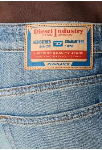 Diesel FINITIVE - Straight leg jeans - blue denim