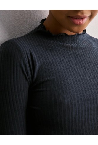 ONLEMMA  HIGH NECK TOP