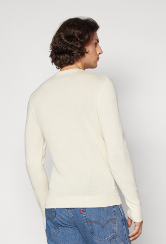 Pier One Jumper