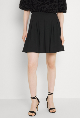 Noisy May NMHEIDI PLISSE...