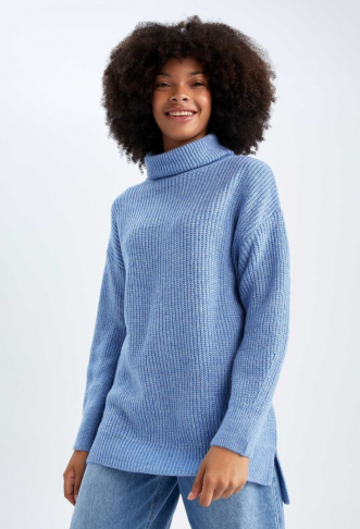 Oversize Fit Turtleneck...