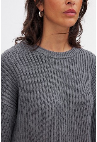 Round Neck Knitted Sweater