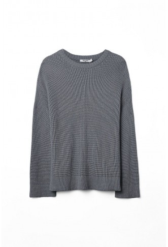 Round Neck Knitted Sweater