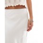 4th & Reckless satin column maxi skirt in cream