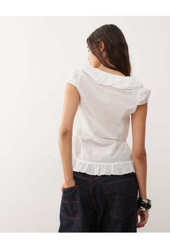 COLLUSION frill front blouse in white