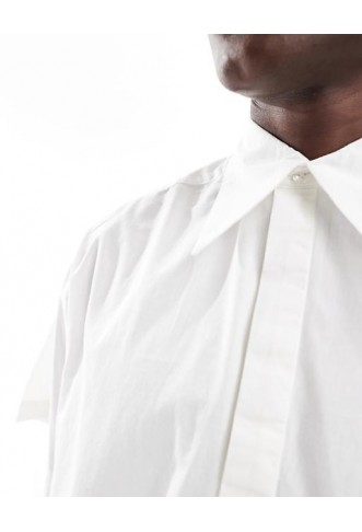 ASOS DESIGN boxy cropped 70s collar poplin shirt