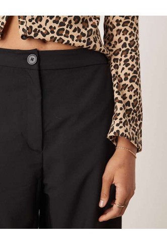 ASOS DESIGN relaxed straight leg trousers in black