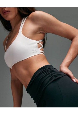 4505 soft touch light support strappy sports bra