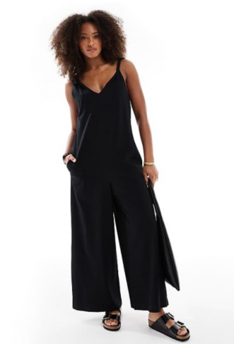 ASOS DESIGN Twist shoulder...