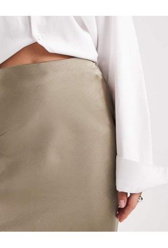 4th & Reckless satin column maxi skirt in olive