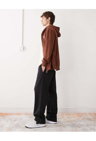 New Era straight leg joggers in black