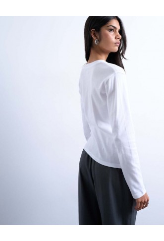 Long sleeve everyday tee in white