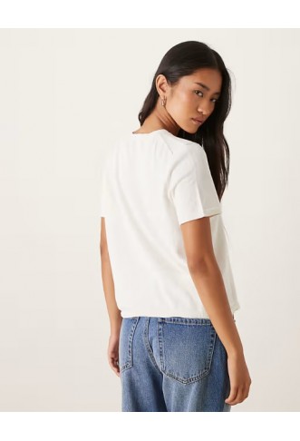 JDY knitted t-shirt in white