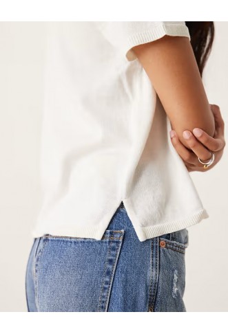 JDY knitted t-shirt in white