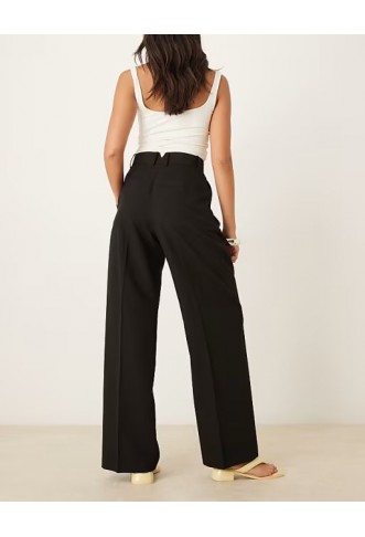ASOS DESIGN tailored wide leg trousers with pleat detail