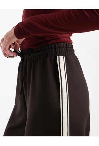 ONLY Tall side stripe wide leg trouser in chocolate