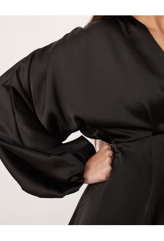 Gina Tricot v neck satin batwing sleeve mini dress