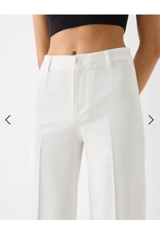 Bershka Wide-leg tailoring trousers in white
