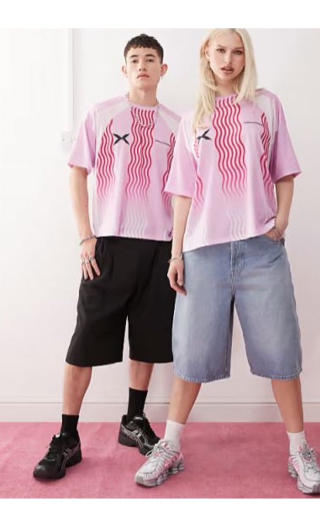COLLUSION Unisex football top in pink - LPINK