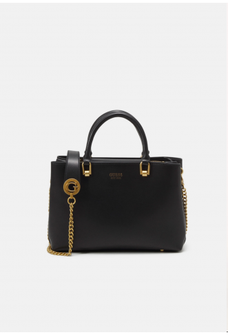 Guess MASIE GIRLFRIEND...