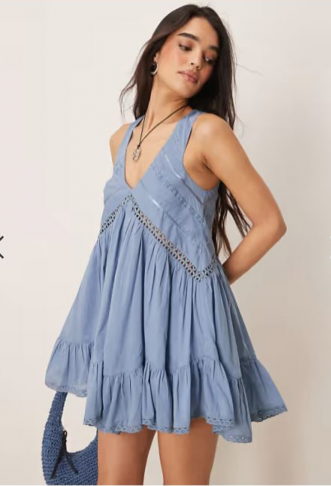 ASOS DESIGN hanky hem mini...