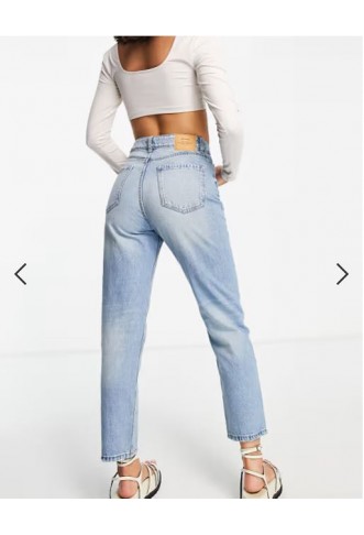 Stradivarius mom fit vintage jean in medium bleach blue