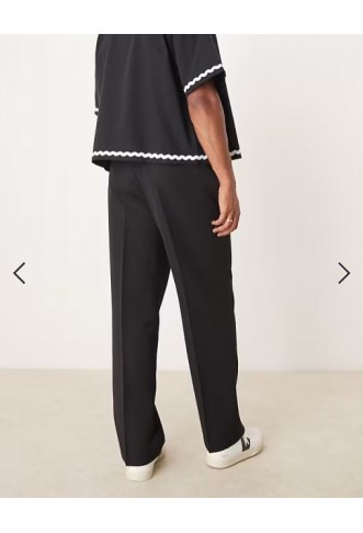 ASOS DESIGN smart wide leg trousers with front pleat in black