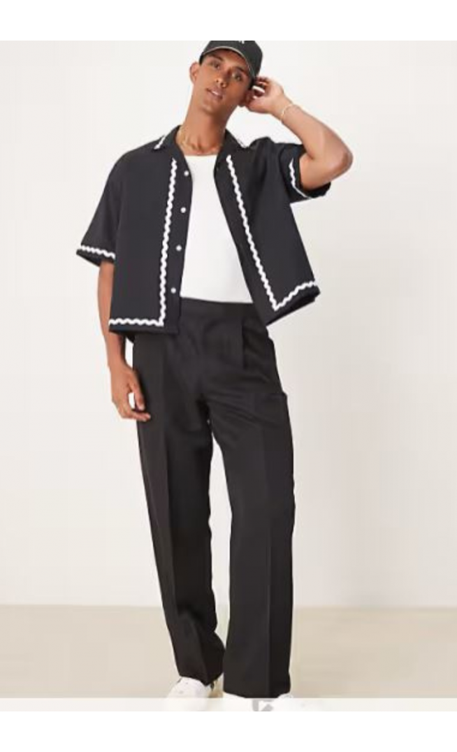 ASOS DESIGN smart wide leg trousers with front pleat in black